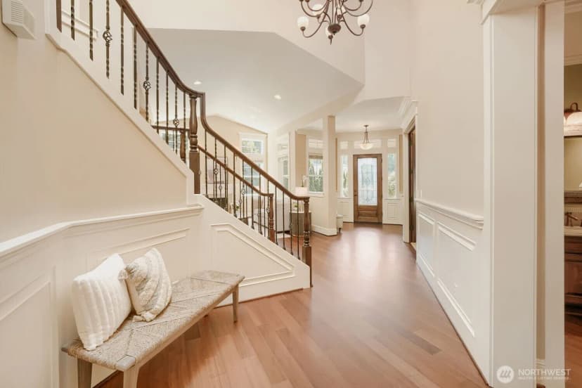 Property photo for 13042 Ne 8th Street, Bellevue photo 6