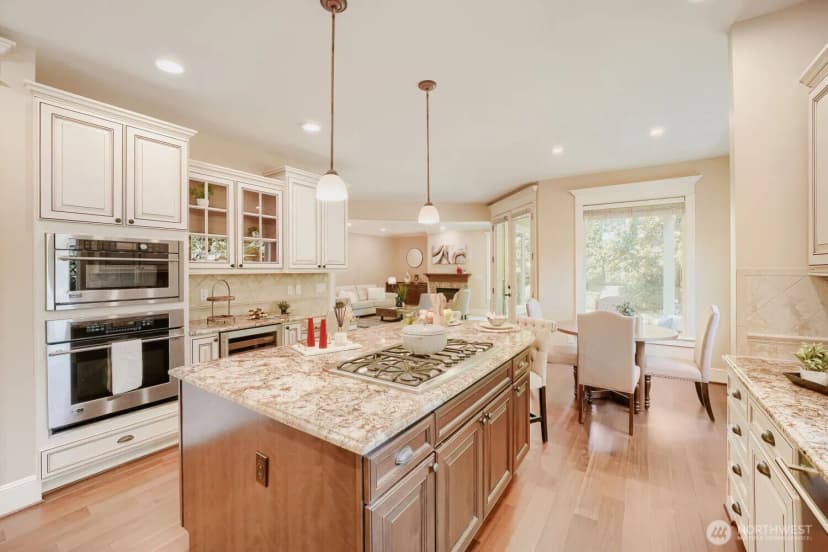 Property photo for 13042 Ne 8th Street, Bellevue photo 16