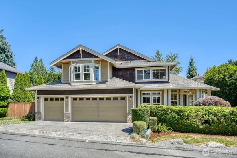 Property photo for 13042 Ne 8th Street, Bellevue