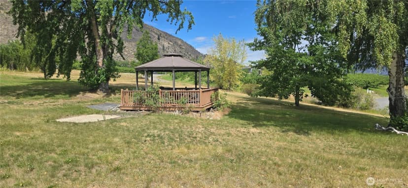 Property photo for 33340 Us Highway 97, Oroville photo 19