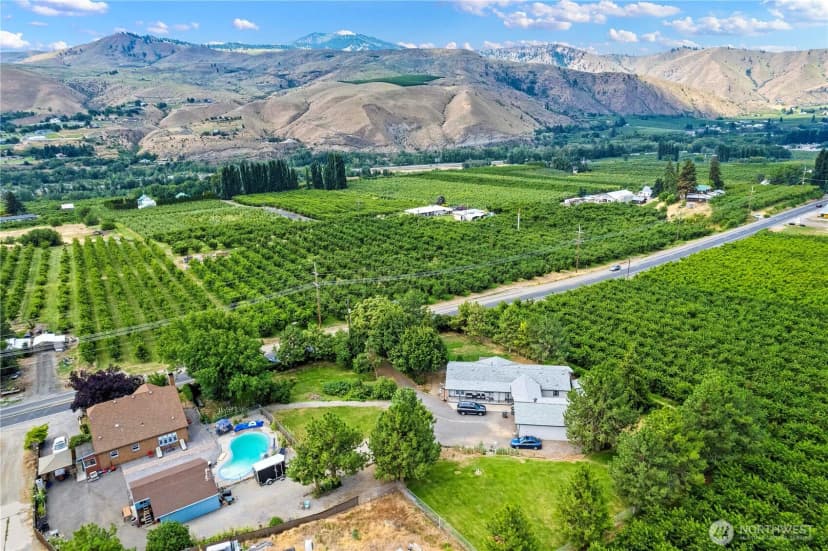 Property photo for 2020 & 2024 Easy St, Wenatchee photo 4