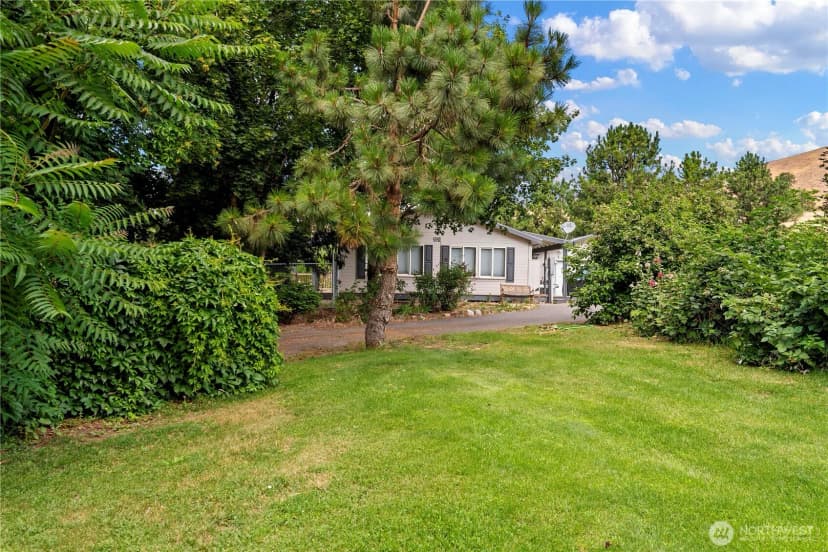 Property photo for 2020 & 2024 Easy St, Wenatchee photo 38