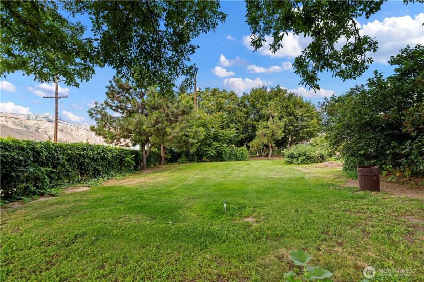 Property photo for 2020 & 2024 Easy St, Wenatchee photo 37