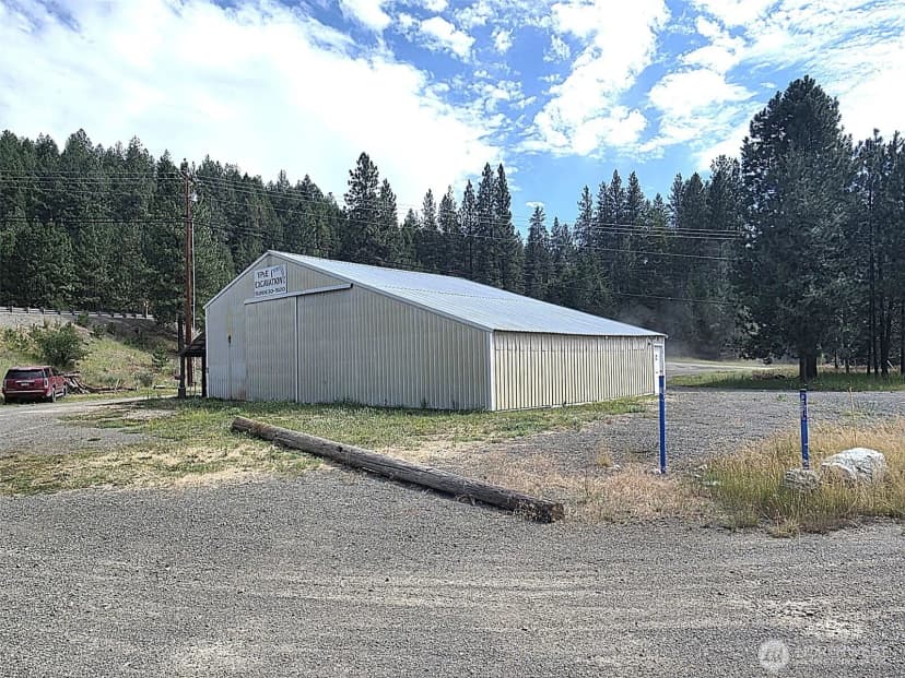 Property photo for 28 Creamery Road, Republic