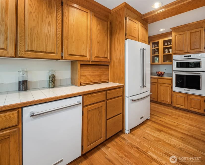 Property photo for 16526 232nd Avenue Ne, Woodinville photo 9