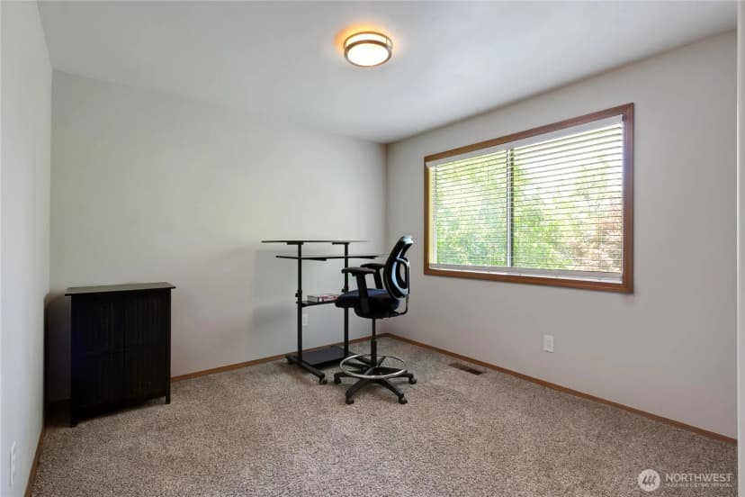 Property photo for 20425 96th Way S, Kent photo 15