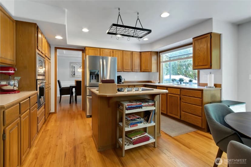 Property photo for 20425 96th Way S, Kent photo 8