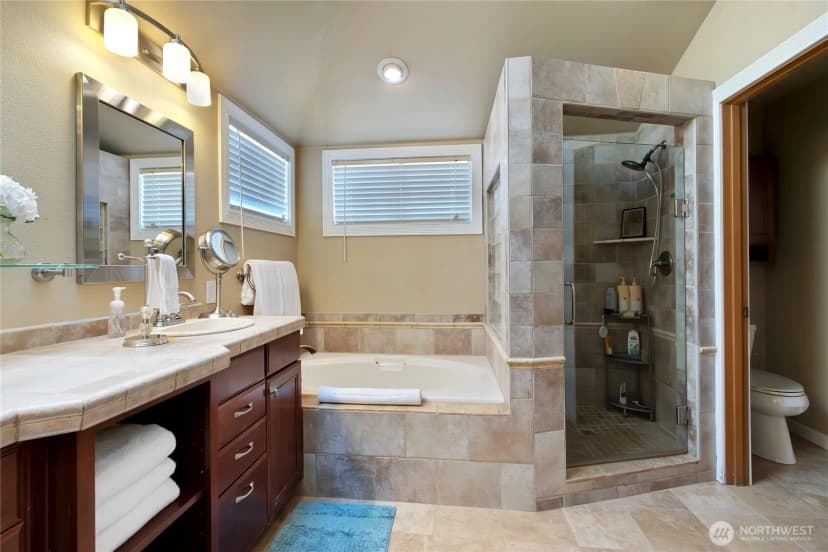 Property photo for 20425 96th Way S, Kent photo 22