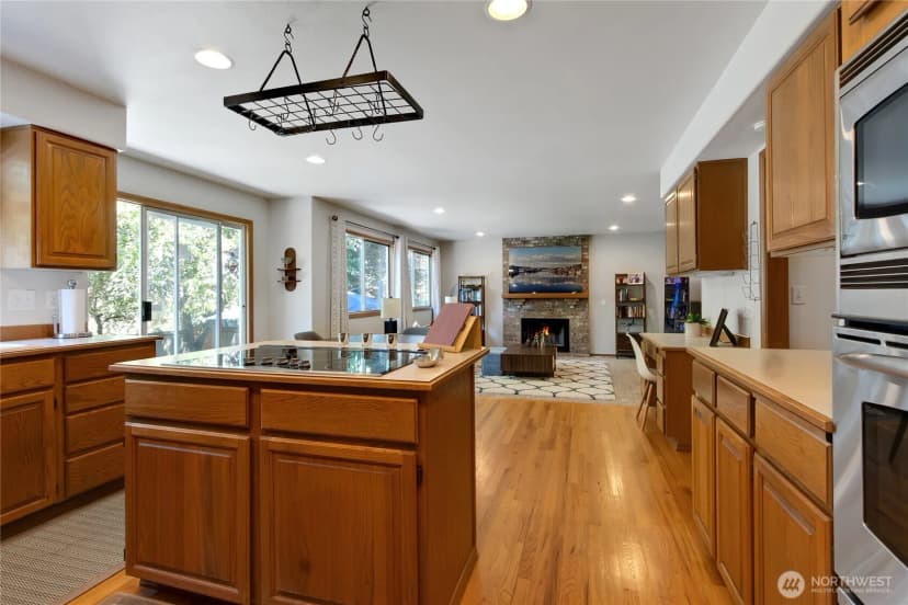 Property photo for 20425 96th Way S, Kent photo 6