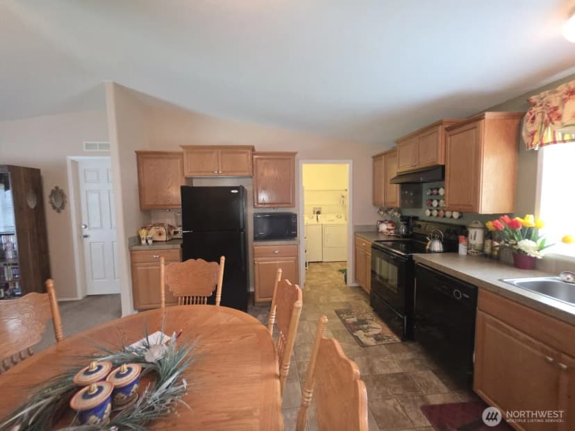 Property photo for 24215 Y Lane, Ocean Park photo 4