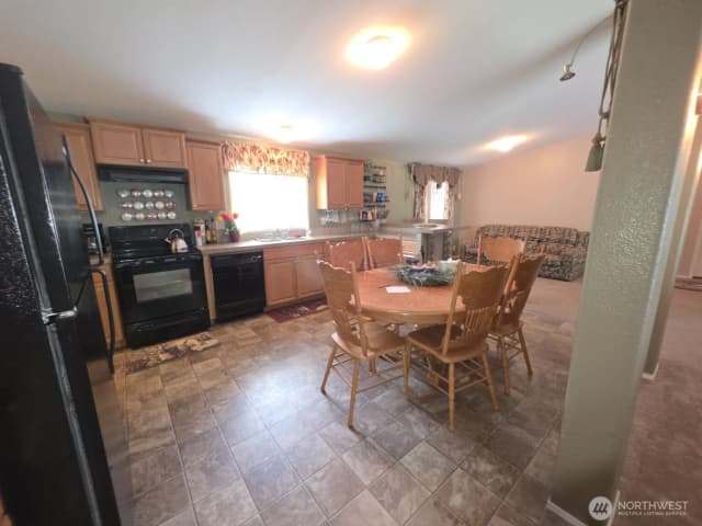 Property photo for 24215 Y Lane, Ocean Park photo 3