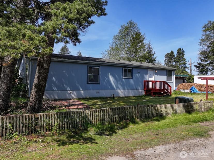 Property photo for 24215 Y Lane, Ocean Park photo 24