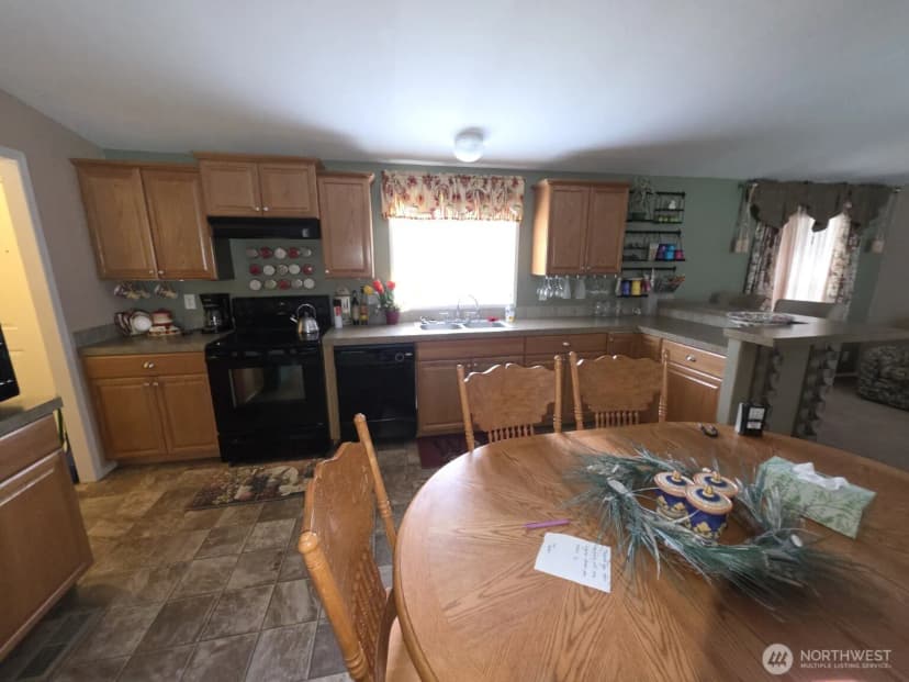 Property photo for 24215 Y Lane, Ocean Park photo 6