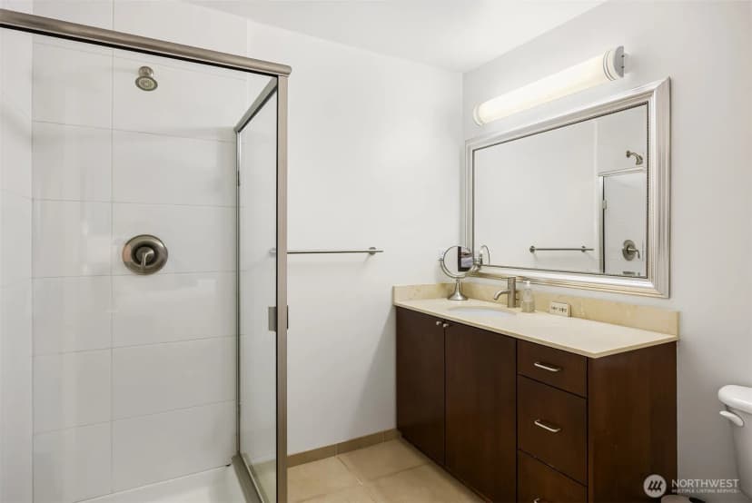 Property photo for 209 27th Avenue E #b, Seattle photo 15