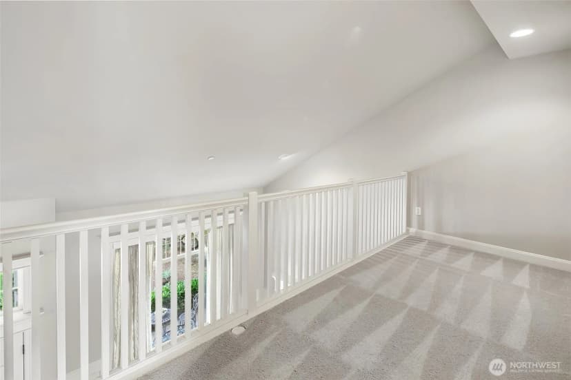 Property photo for 8701 113th Avenue Se, Newcastle photo 17