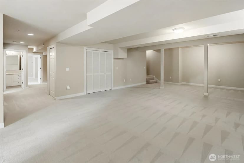 Property photo for 8701 113th Avenue Se, Newcastle photo 29