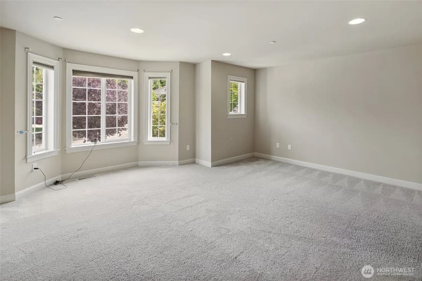 Property photo for 8701 113th Avenue Se, Newcastle photo 14