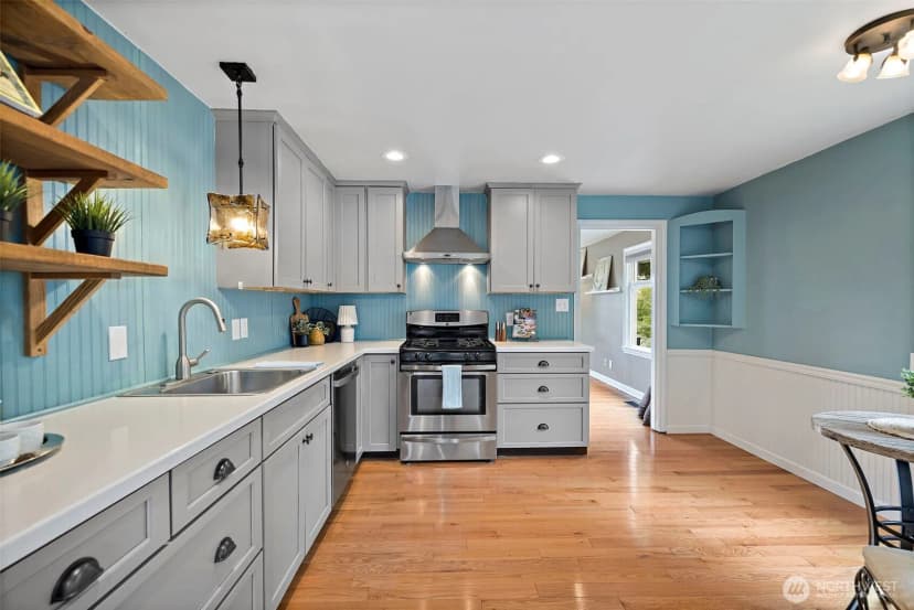 Property photo for 11326 14th Avenue Ne, Seattle photo 11