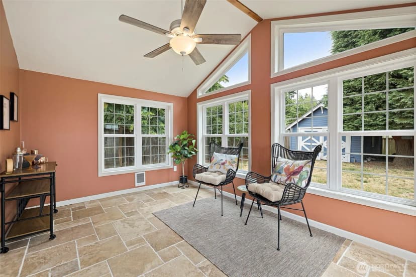Property photo for 11326 14th Avenue Ne, Seattle photo 17