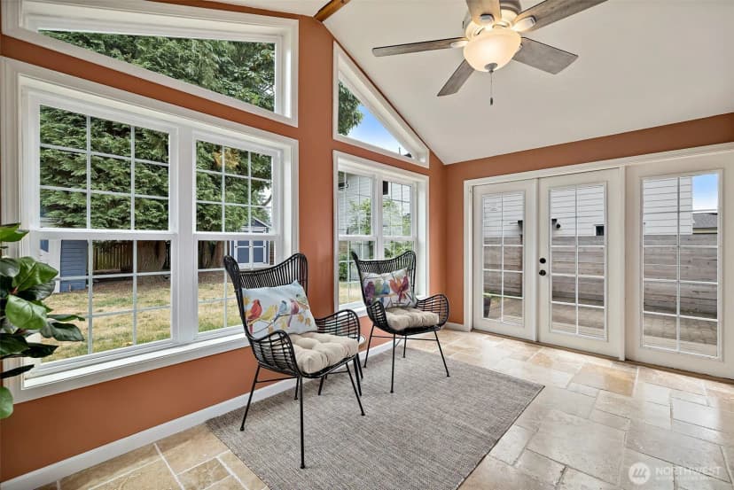 Property photo for 11326 14th Avenue Ne, Seattle photo 18
