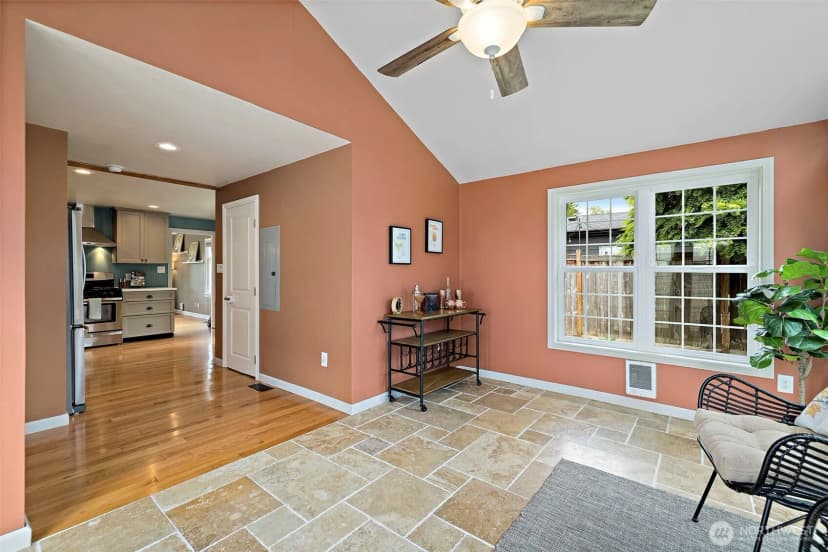 Property photo for 11326 14th Avenue Ne, Seattle photo 15