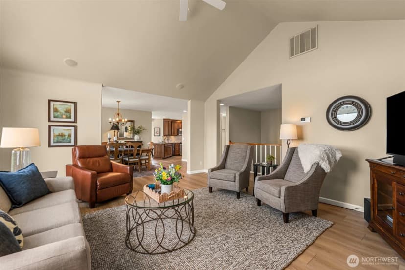 Property photo for 507 Day Road, Wenatchee photo 9