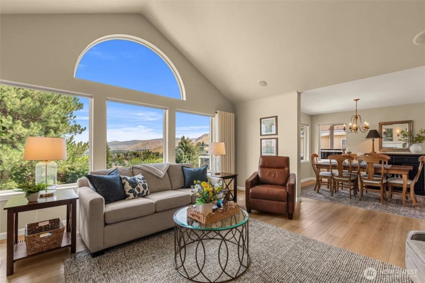 Property photo for 507 Day Road, Wenatchee photo 7