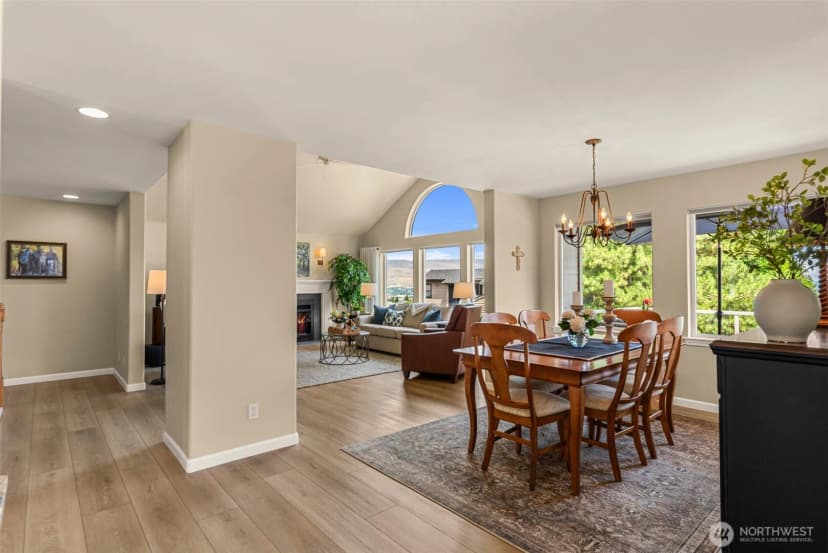 Property photo for 507 Day Road, Wenatchee photo 4
