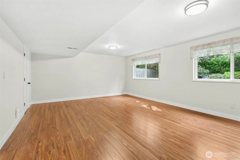 Property photo for 14918 29th Drive Se, Mill Creek photo 27