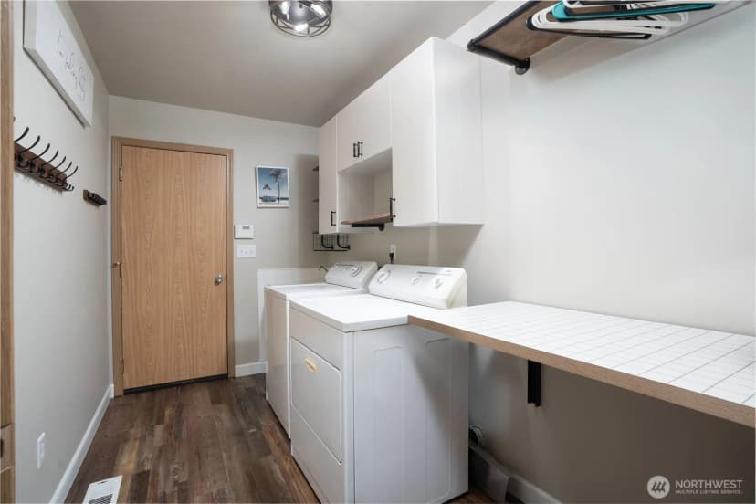 Property photo for 33110 27th Avenue E, Roy photo 20