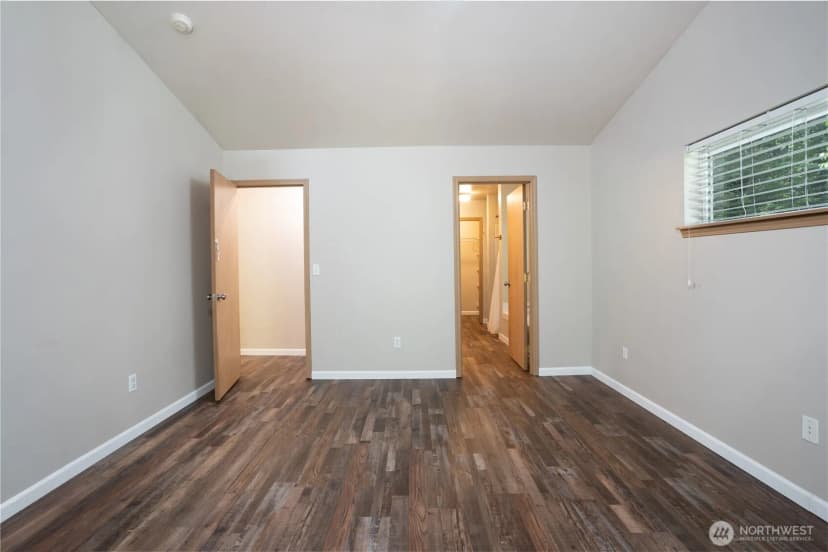 Property photo for 33110 27th Avenue E, Roy photo 16