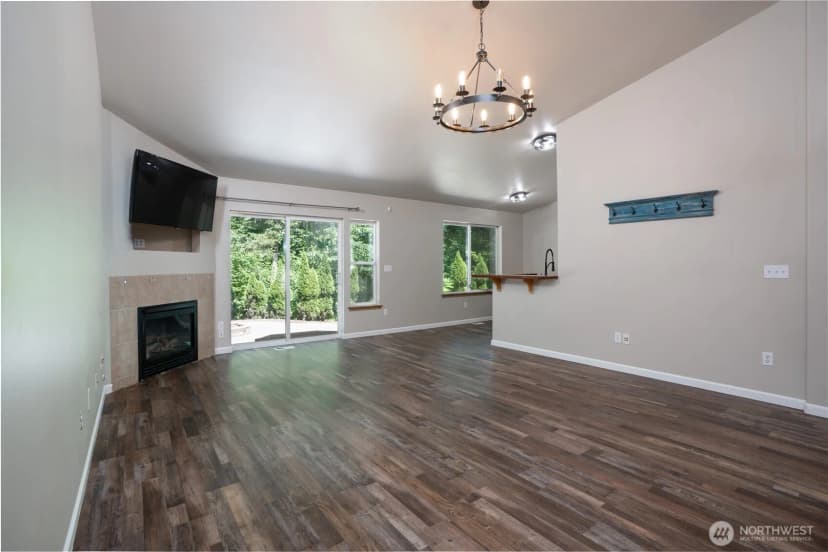 Property photo for 33110 27th Avenue E, Roy photo 8