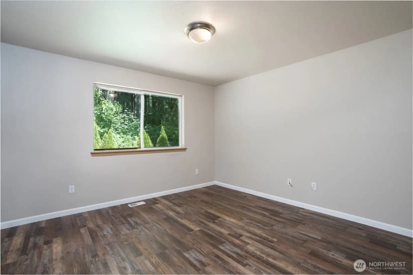 Property photo for 33110 27th Avenue E, Roy photo 23
