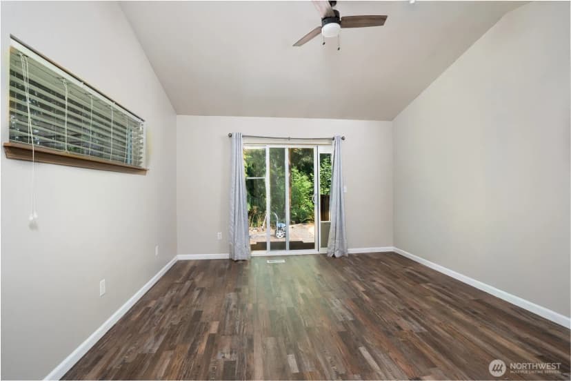 Property photo for 33110 27th Avenue E, Roy photo 14