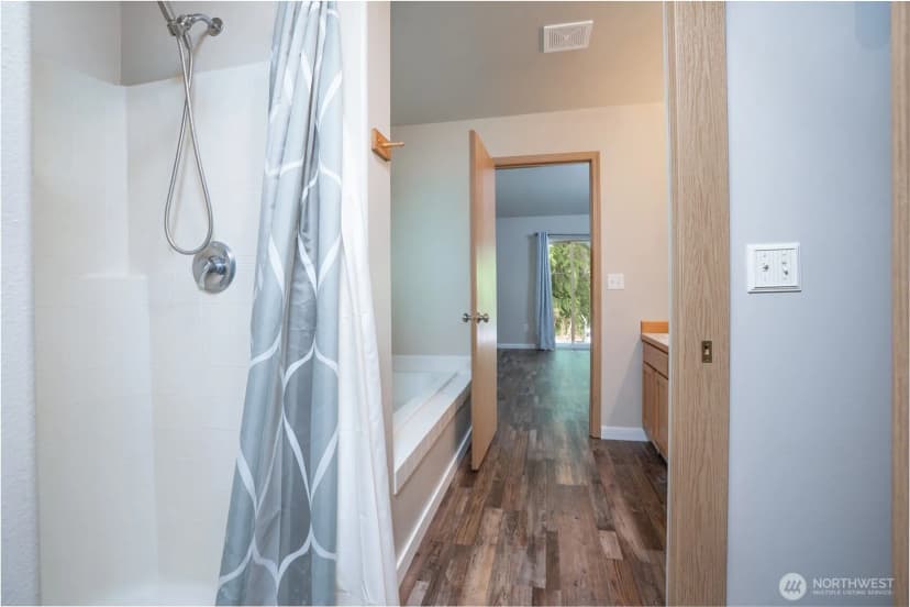 Property photo for 33110 27th Avenue E, Roy photo 19