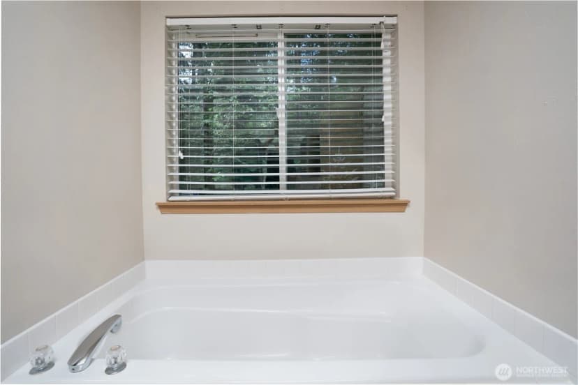Property photo for 33110 27th Avenue E, Roy photo 18