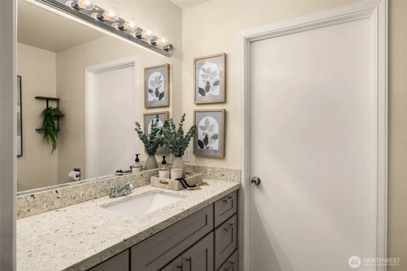 Property photo for 17021 76th Avenue W, Edmonds photo 28