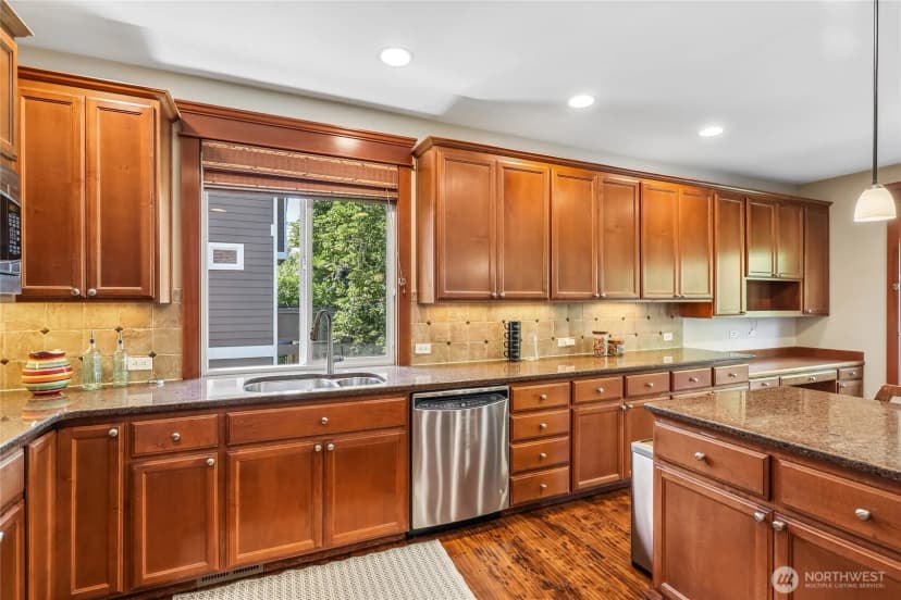 Property photo for 11815 157th Avenue Ne, Redmond photo 11