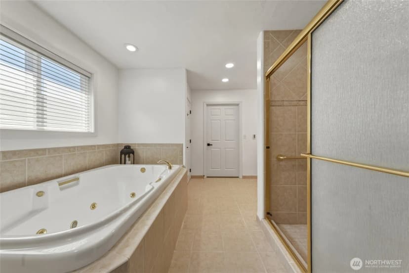 Property photo for 956 Se Garrison Drive, College Place photo 12