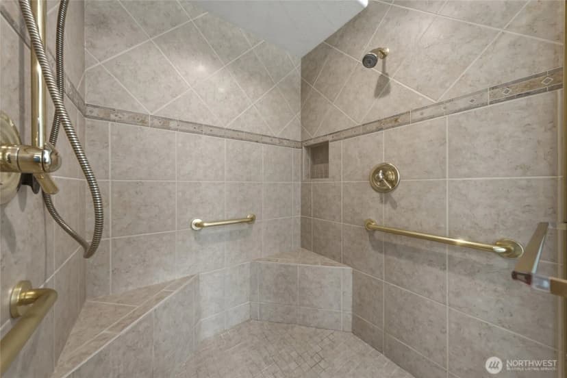 Property photo for 956 Se Garrison Drive, College Place photo 14