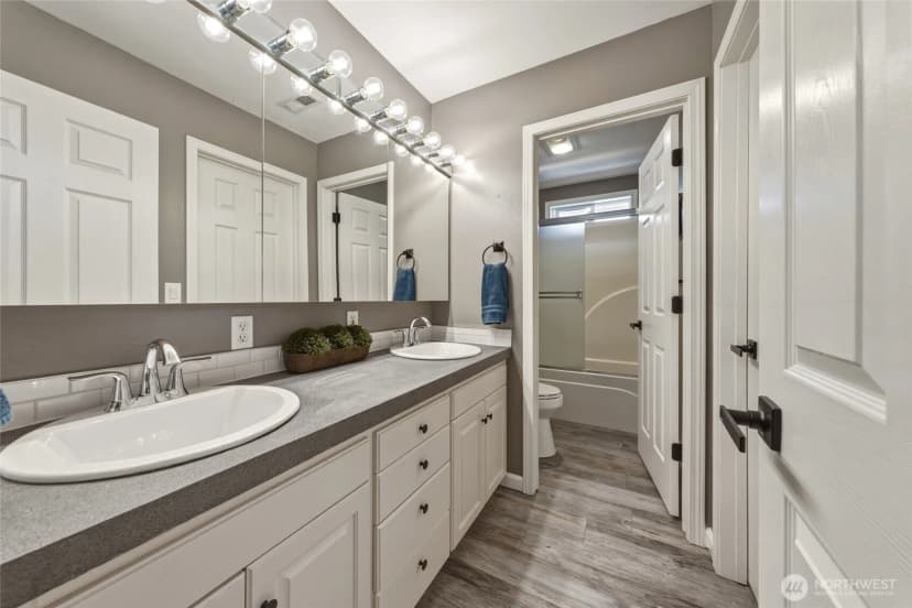 Property photo for 956 Se Garrison Drive, College Place photo 26