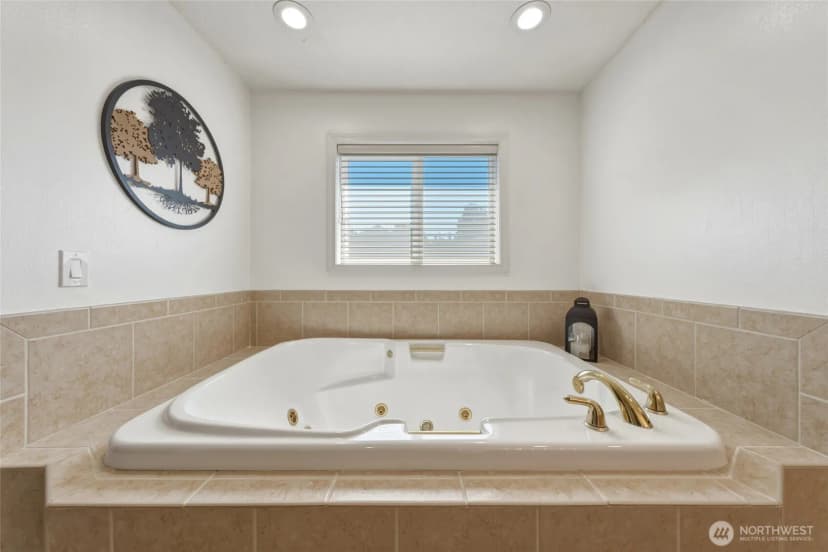 Property photo for 956 Se Garrison Drive, College Place photo 13