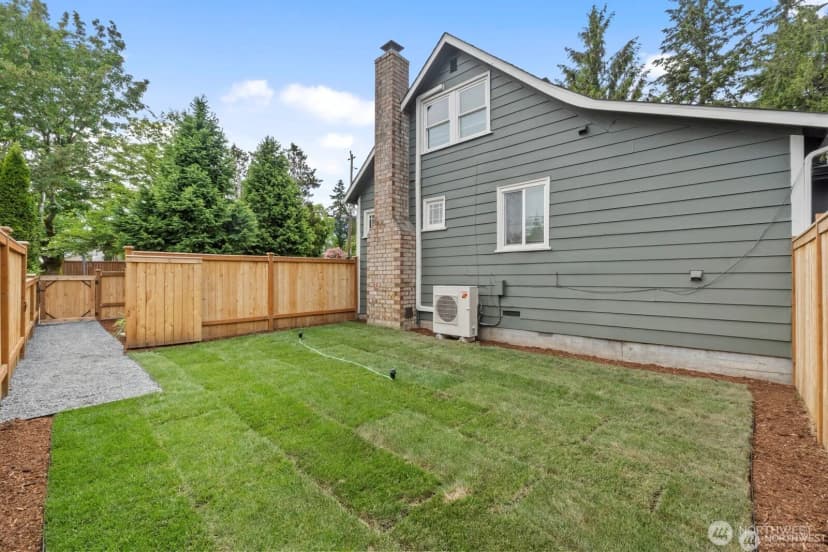 Property photo for 11556 17th Avenue Ne, Seattle photo 33