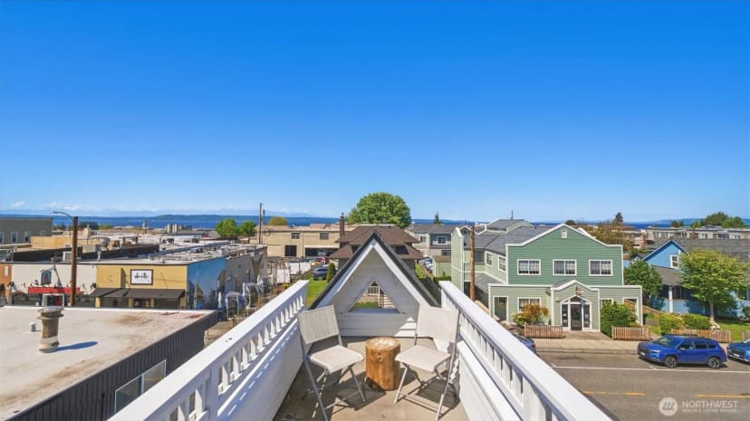 Property photo for 116 4th Avenue N, Edmonds photo 35