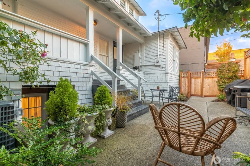 Property photo for 116 4th Avenue N, Edmonds photo 31