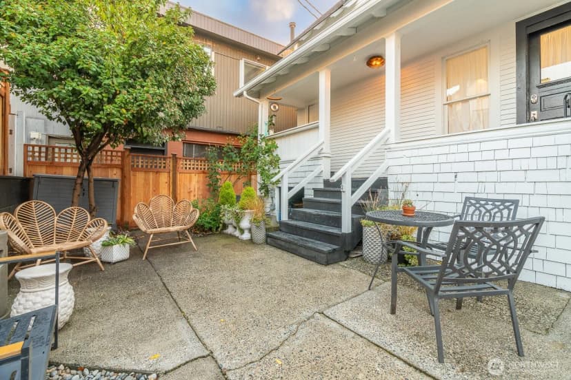 Property photo for 116 4th Avenue N, Edmonds photo 32
