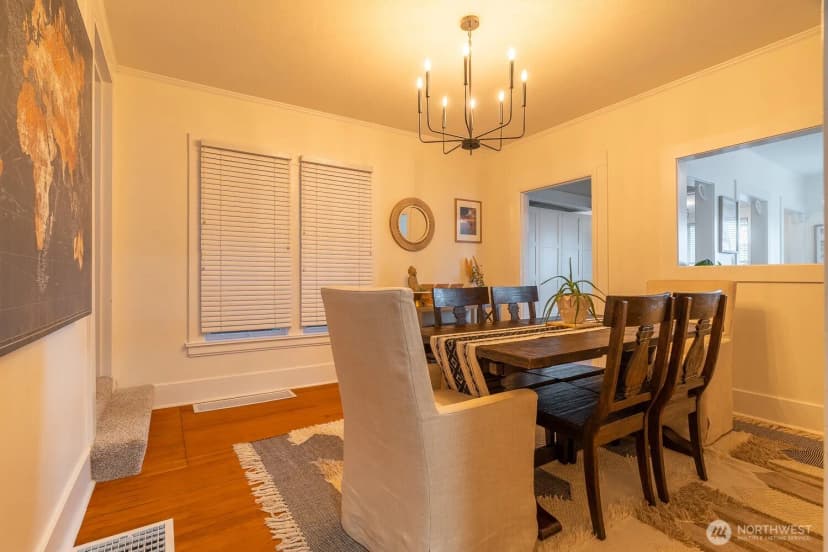 Property photo for 116 4th Avenue N, Edmonds photo 11