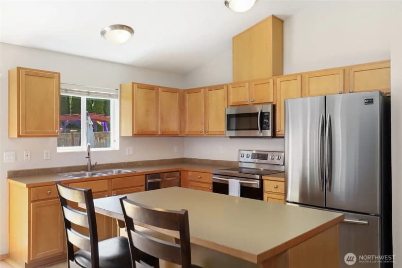 Property photo for 24027 Se 282nd Street, Maple Valley photo 13