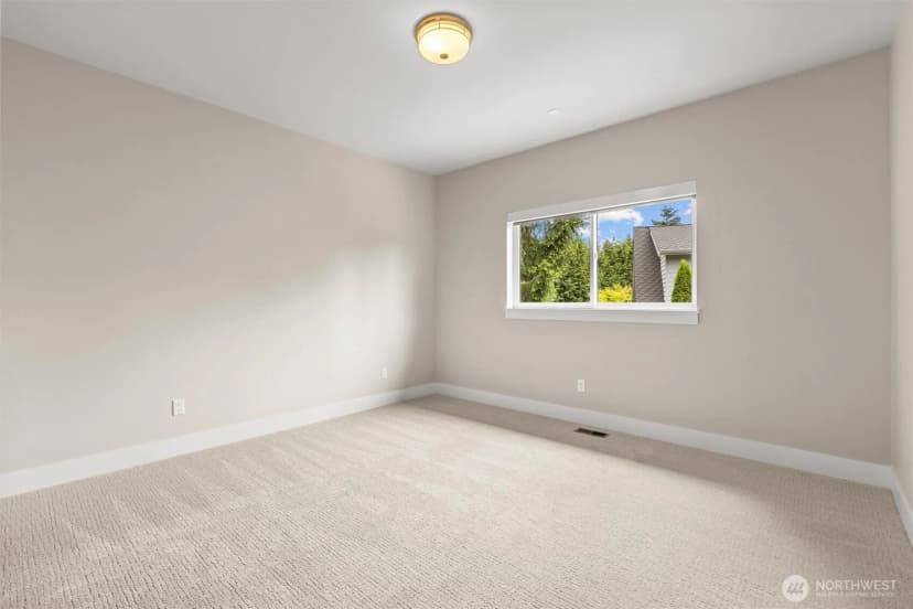 Property photo for 16323 Ne 44th Court, Redmond photo 30