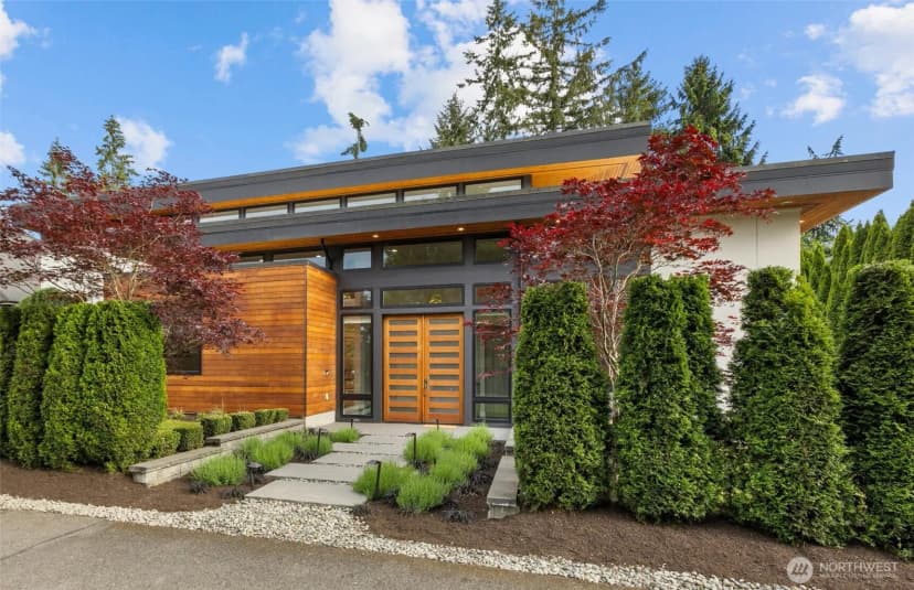 Property photo for 16323 Ne 44th Court, Redmond